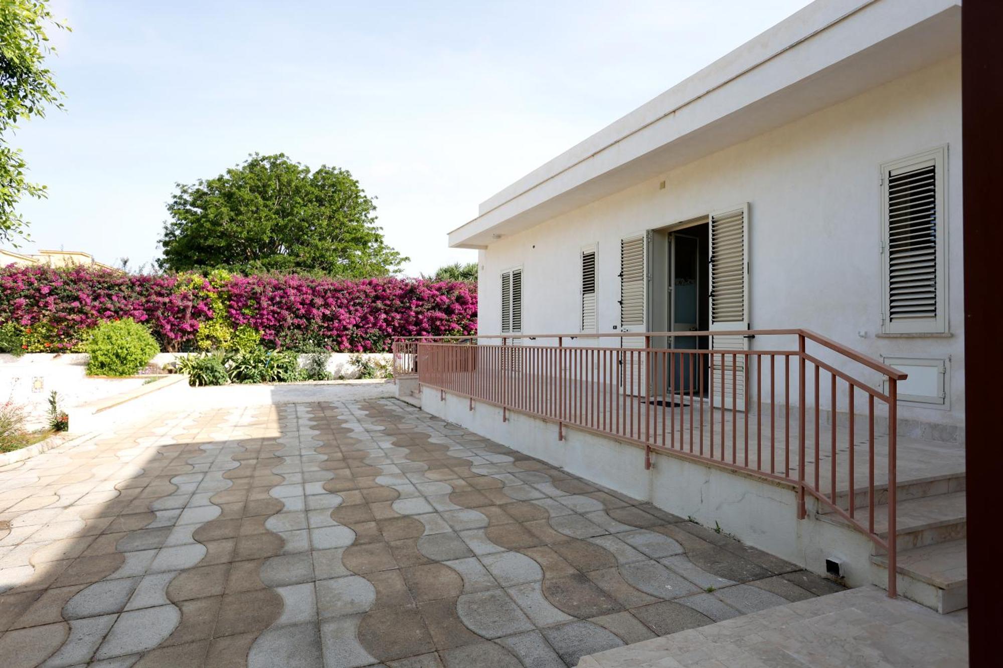 Villa Alloro Petrosino Exterior photo